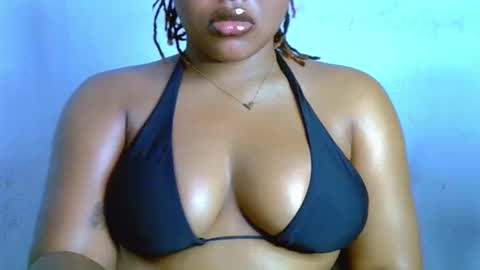 Siren XOXO online show from 11/01/25, 08:00