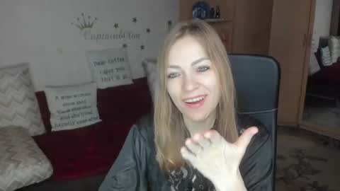 sirenasilk online show from 10/25/25, 03:47