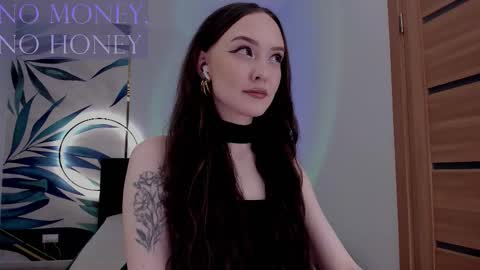 Snapshot of sirenaswhisper chatting on 02/04/26, 07:31 Goddess Sirena online show from 02/04/26, 07:31