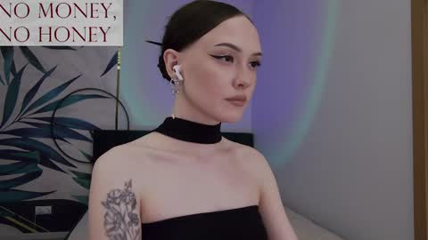 Snapshot of sirenaswhisper chatting on 06/08/26, 07:58 Goddess Sirena online show from 06/08/26, 07:58
