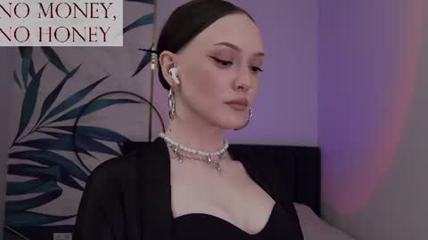Goddess Sirena online show from 06/17/26, 08:10