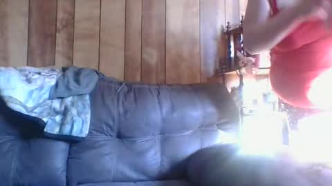 Snapshot of sirensins187 chatting on 12/16/25, 03:17 sirensins187 online show from 12/16/25, 03:17