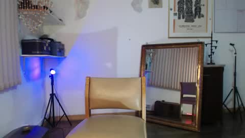 Snapshot of siriss_boyrag chatting on 09/25/25, 10:35 siriss_boyrag online show from 09/25/25, 10:35