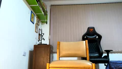 Snapshot of siriss_boyrag chatting on 06/07/26, 01:10 siriss_boyrag online show from 06/07/26, 01:10