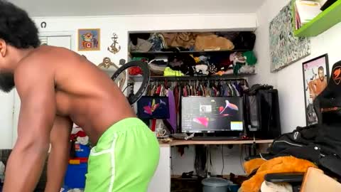 Snapshot of siriss_boyrag chatting on 06/09/26, 12:50 siriss_boyrag online show from 06/09/26, 12:50