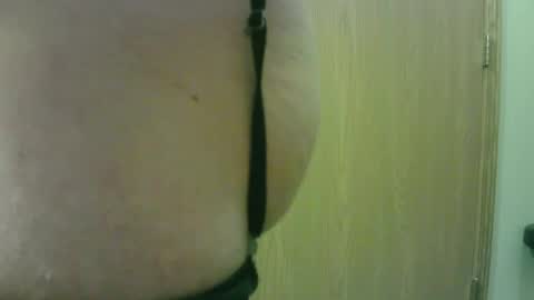 Snapshot of sissycrissy4545 chatting on 02/01/26, 05:11 sissycrissy4545 online show from 02/01/26, 05:11