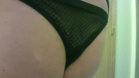 Snapshot of sissycrissy4545 chatting on 03/20/26, 07:41 sissycrissy4545 online show from 03/20/26, 07:41