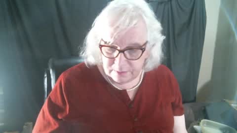 Sissy Diane online show from 12/30/24, 12:32