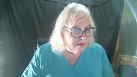 Sissy Diane online show from 02/03/25, 12:36