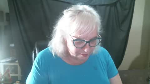 Snapshot of sissydianetx chatting on 10/01/25, 11:33 Sissy Diane online show from 10/01/25, 11:33