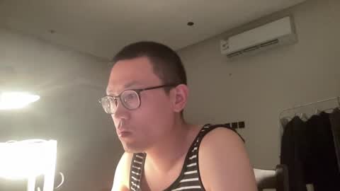 Snapshot of sissyjere chatting on 10/22/25, 05:02 sissyjere online show from 10/22/25, 05:02