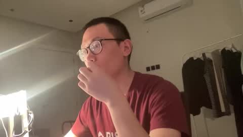 Snapshot of sissyjere chatting on 10/27/25, 04:11 sissyjere online show from 10/27/25, 04:11