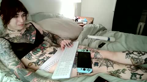 Snapshot of sissyslut4201 chatting on 02/13/25, 03:50 gapingsissyslut online show from 02/13/25, 03:50