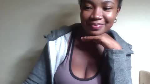 Snapshot of sisyh697532 chatting on 05/17/26, 03:52 sisyh697532 online show from 05/17/26, 03:52