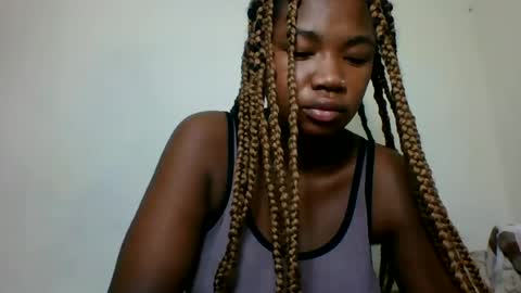 sisyh697532 online show from 06/16/26, 10:07