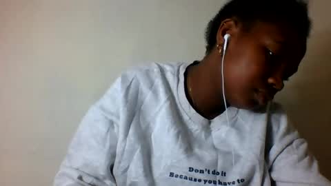 sisyh697532 online show from 07/17/26, 08:03