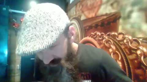 sitonmybeardxxx online show from 06/28/26, 10:49