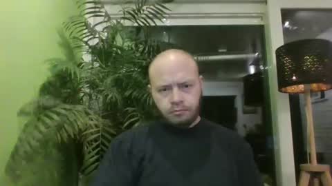 Snapshot of sixten19795 chatting on 12/16/25, 06:29 sixten19795 online show from 12/16/25, 06:29