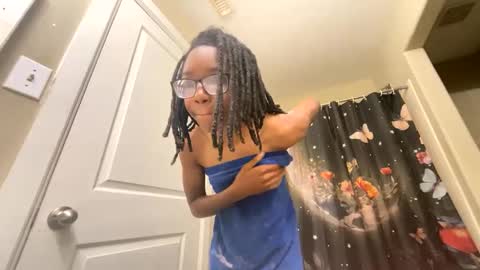 SiyAfterDark online show from 09/11/25, 12:16