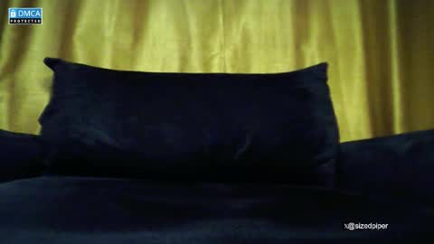 Snapshot of sizedpiper chatting on 12/03/25, 04:38 Pvt is open. Drop thumbs up in satisfaction online show from 12/03/25, 04:38