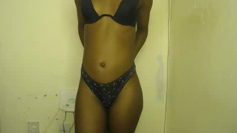 sizzly_ass online show from 04/15/26, 09:04