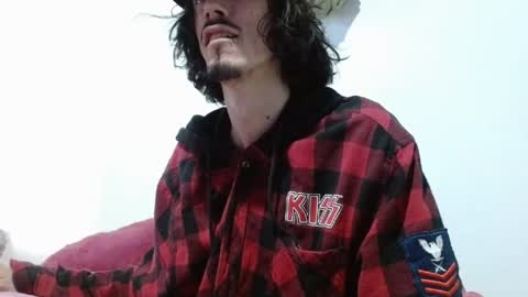 Snapshot of sk8sir chatting on 06/28/26, 04:24 sk8sir online show from 06/28/26, 04:24