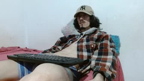 Snapshot of sk8sir chatting on 07/14/26, 02:05 sk8sir online show from 07/14/26, 02:05