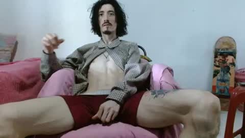 Snapshot of sk8sir chatting on 07/16/26, 05:08 sk8sir online show from 07/16/26, 05:08