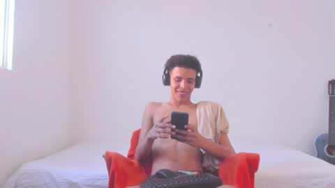 skady_coronado online show from 01/11/25, 09:57