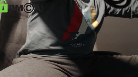 Snapshot of skankhunt9000 chatting on 01/14/25, 04:15 Your Master MasterD9000 online show from 01/14/25, 04:15