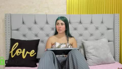 Skarlet online show from 11/26/25, 06:31