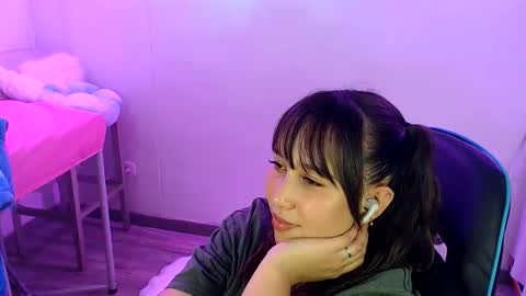 Alice online show from 06/11/26, 02:11