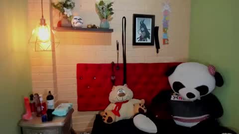 Skarlet online show from 12/31/24, 09:28