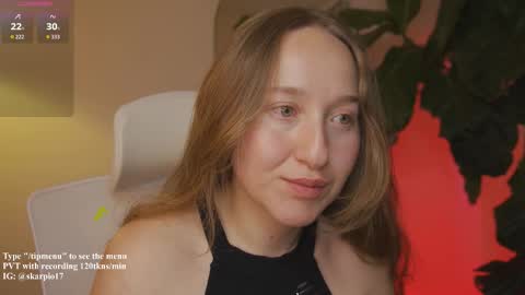 Snapshot of skarpio17 chatting on 11/22/25, 09:36 Im Scarlett ONLINE 5pm-10pm NYC time online show from 11/22/25, 09:36