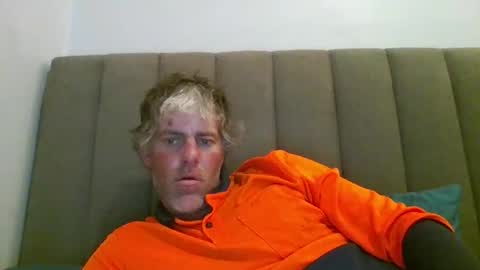 Snapshot of skataz89999 chatting on 12/01/25, 10:09 AJAY online show from 12/01/25, 10:09