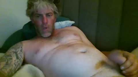 Snapshot of skataz89999 chatting on 12/03/25, 04:16 AJAY online show from 12/03/25, 04:16