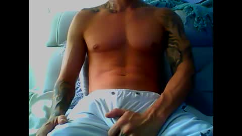 Snapshot of skater19xxx chatting on 12/05/24, 08:00 miguel online show from 12/05/24, 08:00