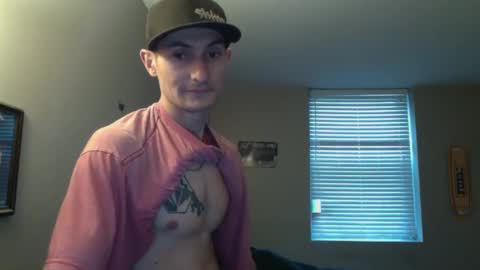 Snapshot of skater_v2 chatting on 10/07/25, 09:45 Christopher online show from 10/07/25, 09:45