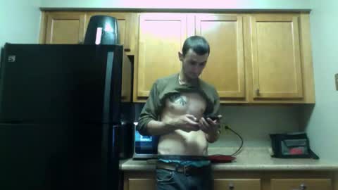 Snapshot of skater_v2 chatting on 10/14/25, 09:04 Christopher online show from 10/14/25, 09:04