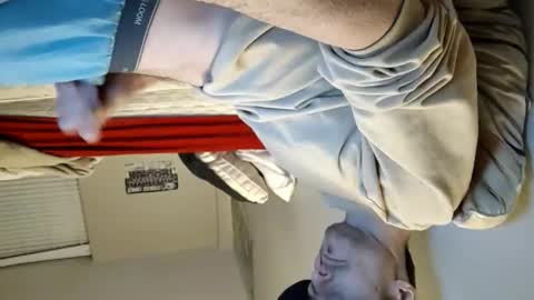 skaterpunk_92 online show from 12/17/25, 10:54