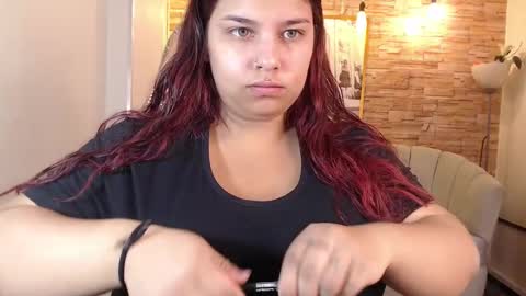 Skarlet online show from 02/18/25, 12:49