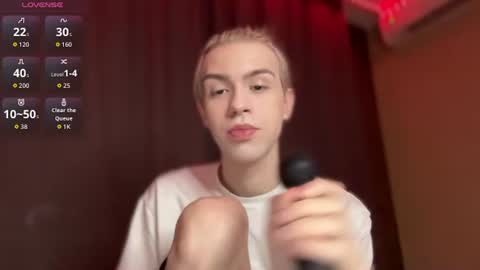 Snapshot of skibatryanka chatting on 06/17/26, 07:37 SKIBA online show from 06/17/26, 07:37