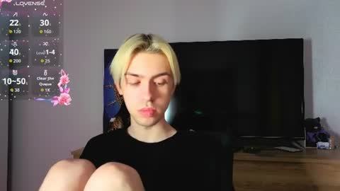 Snapshot of skibatryanka chatting on 07/18/26, 08:12 SKIBA online show from 07/18/26, 08:12