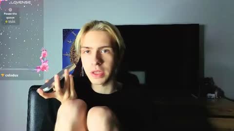 Snapshot of skibatryanka chatting on 07/20/26, 11:07 SKIBA online show from 07/20/26, 11:07