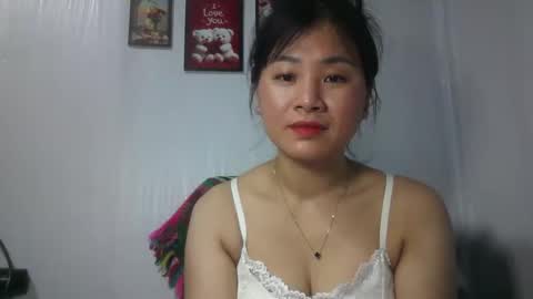 Snapshot of skie1111 chatting on 05/19/26, 12:05 Shie online show from 05/19/26, 12:05
