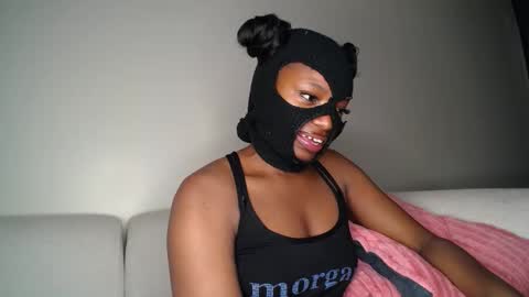 Snapshot of skimask_freak chatting on 03/08/25, 11:16 Krystal Belle online show from 03/08/25, 11:16