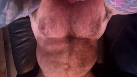 Snapshot of skimaskedbeef chatting on 05/23/26, 04:18 BEEF online show from 05/23/26, 04:18