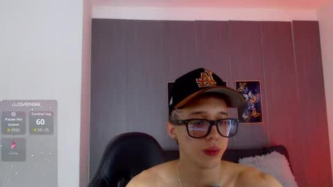 skinny_bigcock20 online show from 06/03/26, 09:42