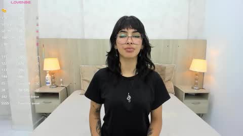 Emily Rojas online show from 09/22/25, 07:27