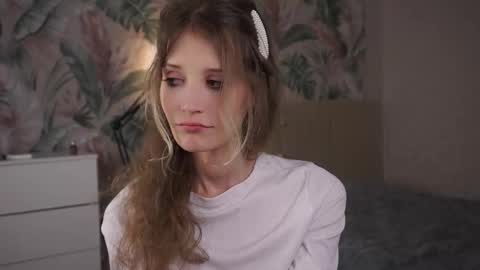 Emily online show from 02/21/25, 10:48
